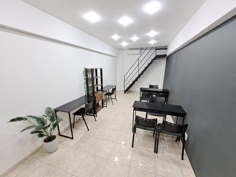 Sala Privativa Térreo 4 Lugares [R$2.000/mês]
